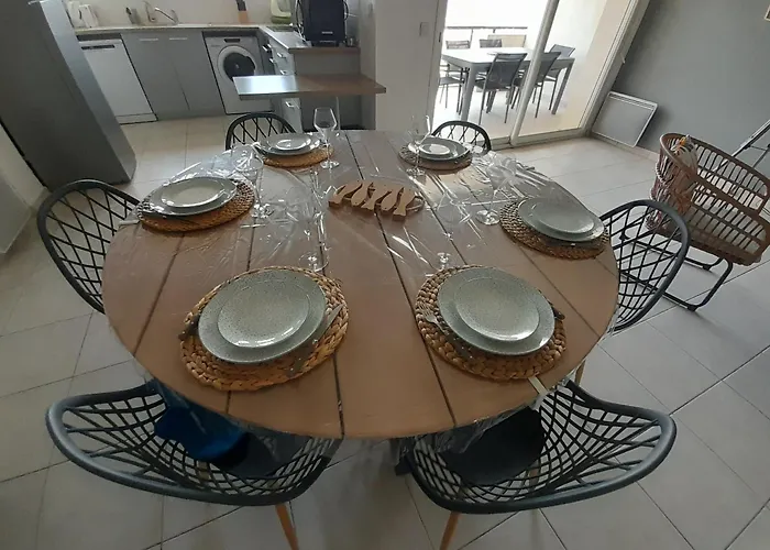 Junior 14600 Apartment *