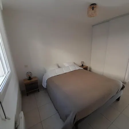 Junior 14600 Apartment *