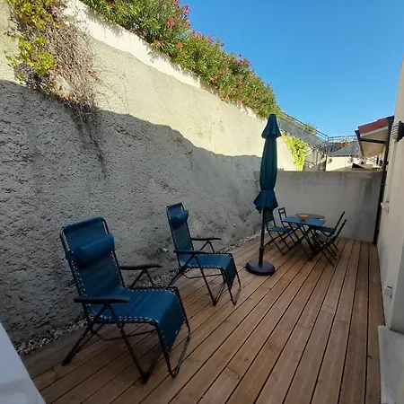 Junior 14600 Apartment
